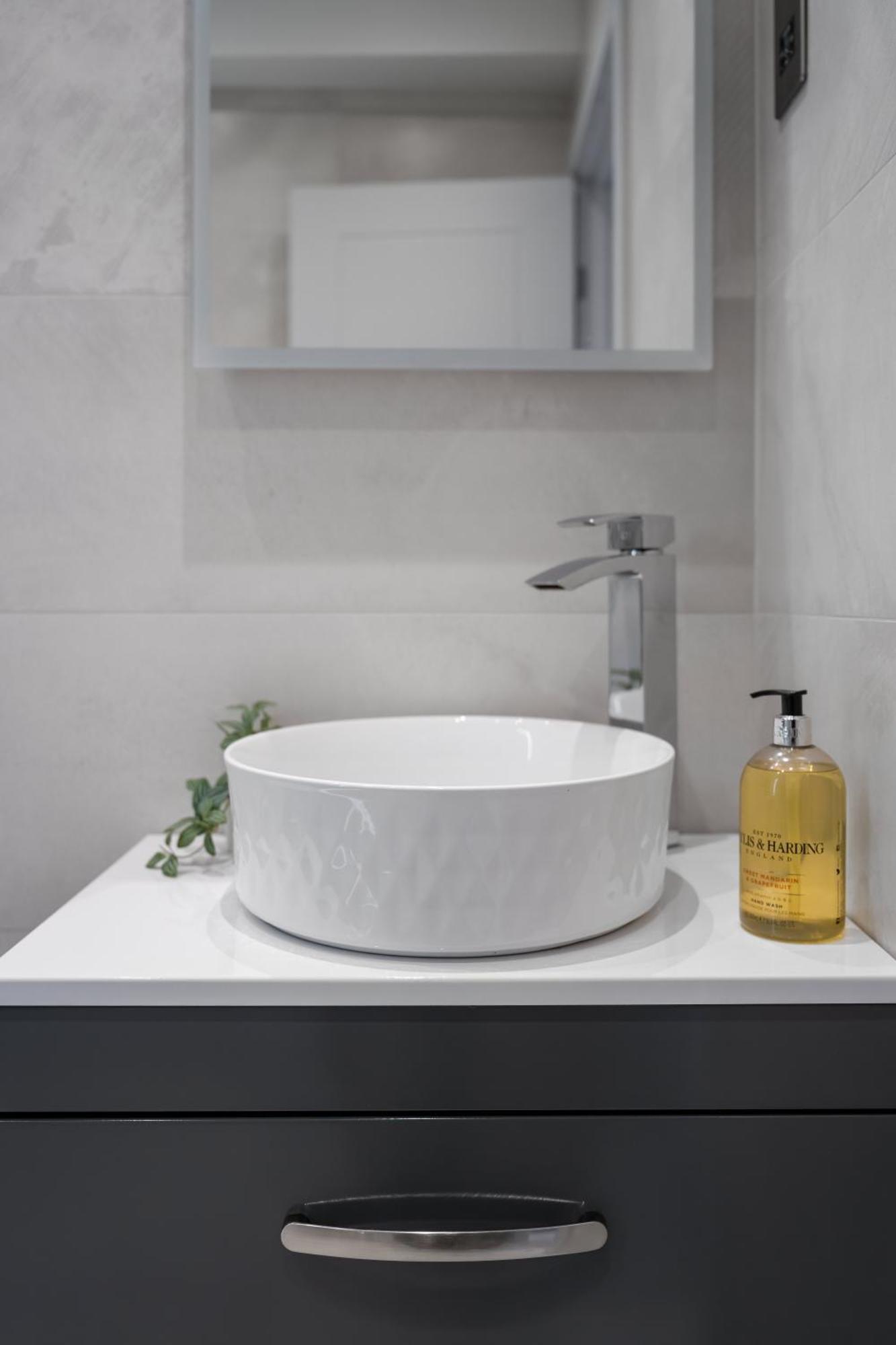 Livestay-Modern & Stylish Apartments In Didcot Extérieur photo