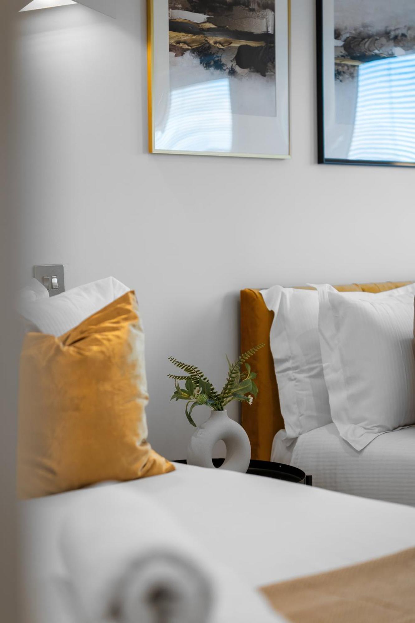 Livestay-Modern & Stylish Apartments In Didcot Extérieur photo